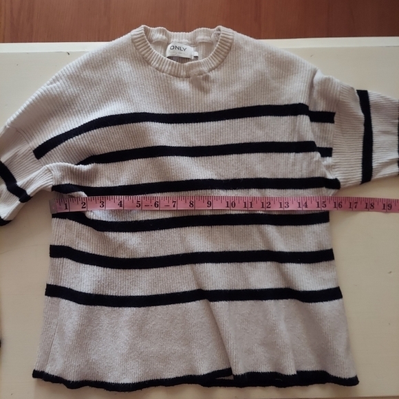ONLY Julie 3/4 Stripe Pullover Knit Sweater Beige Stripe Bell Sleeve Small - Picture 8 of 10